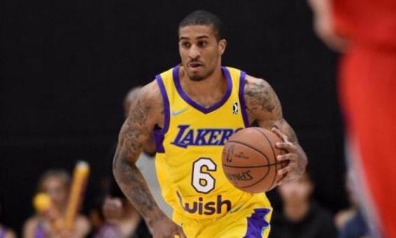 还是在田径 还是在田径