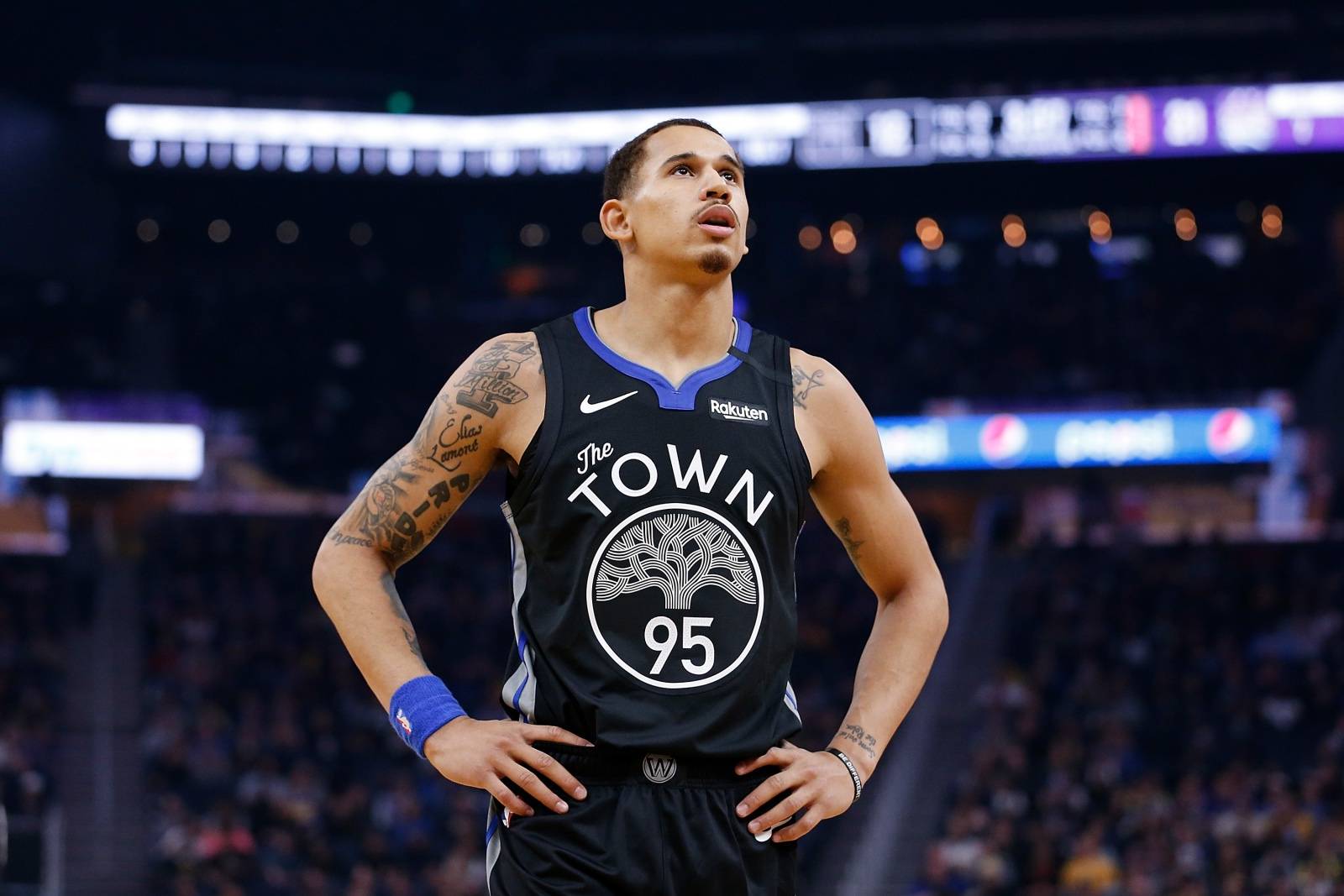 能加强与球 能加强与球